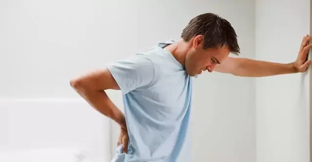 Pain in the lumbosacral region in men is a sign of chronic prostatitis